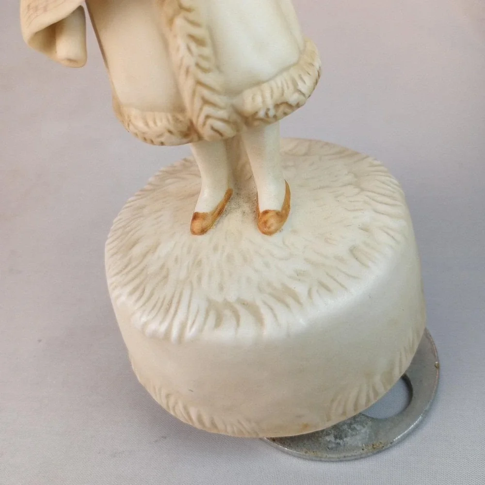 Rare 1985 VTG Schmid B. Shackman Ceramic Angel Girl Figurine Christmas Music Box